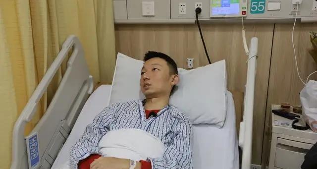 熊磊用100倍放大镜都找不到你的恩在哪里一条路走到黑