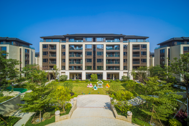 果岭洋房别苑实景图法式别墅海棠苑实景图未来即将更进一步,翠湖香山