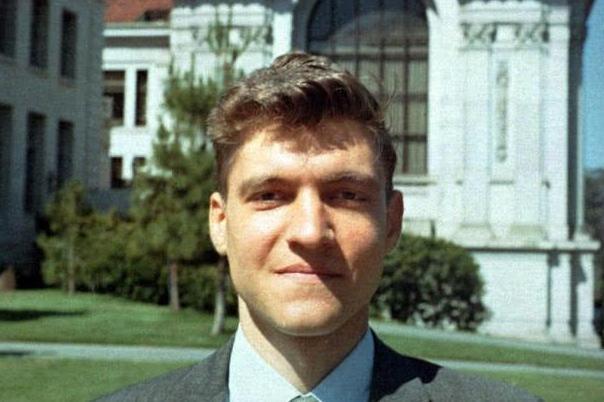 打开腾讯新闻,查看更多图片 >特德·卡钦斯基,美国史上最难抓的数学