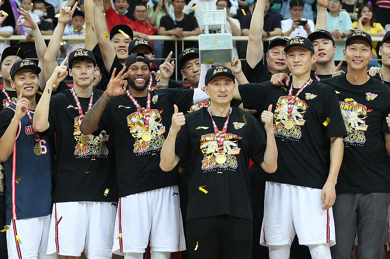 nba NBA效仿CBA采取单回合淘汰晋级赛制，詹姆斯和库里可能再次相遇！
