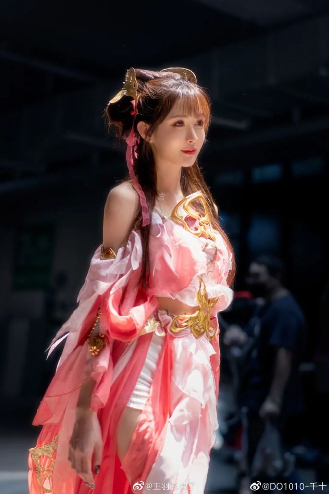 男大学生疯狂追求王羽杉,王阿姨婉转拒绝:"我都快能