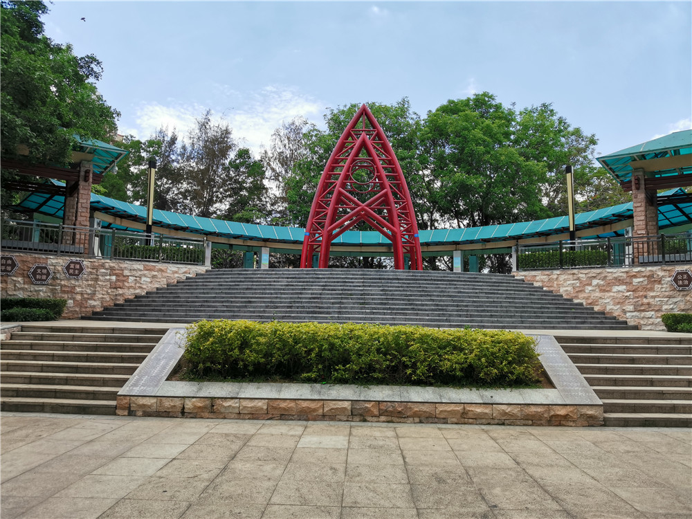 時隔八年再次邂逅龍華的三聯公園一切還是記憶中的樣子