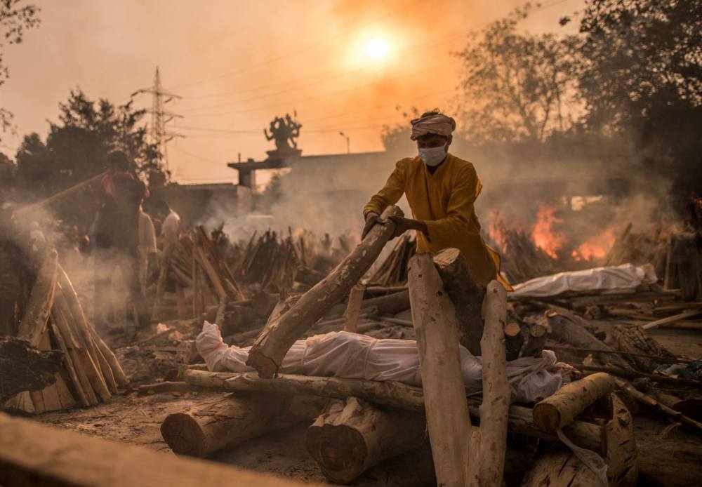 印度破2000万确诊22万死,火葬场不胜负荷
