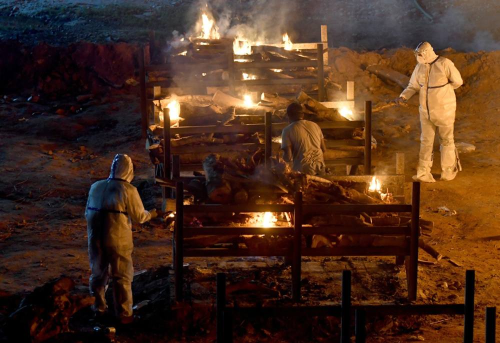 印度破2000万确诊22万死,火葬场不胜负荷