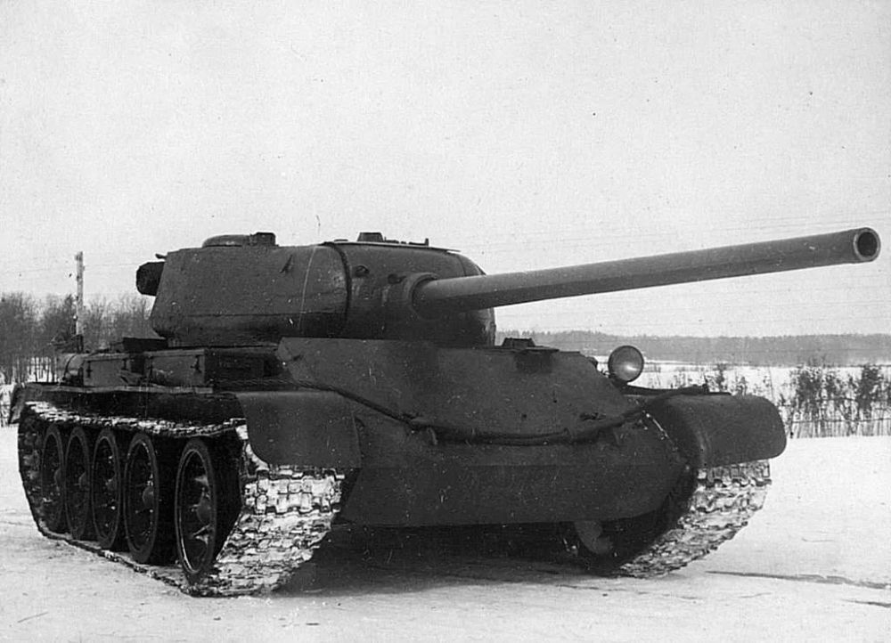 1945年1月的t-54原型车1号样车照片