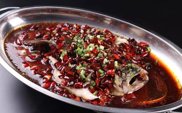 香辣油泼卤鱼