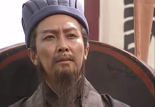 据《三国演义》记载,在王司徒一番高谈阔论之后,蜀