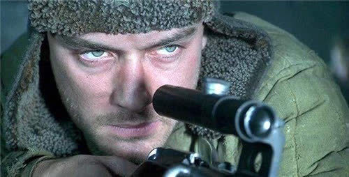 第62集团军284步兵师1047团的狙击手瓦西里·扎伊采夫中尉站了出来