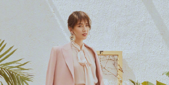 17岁被周星驰看中,签约10年只拍了一部戏,近照曝光,美到不敢认|刘佳杰