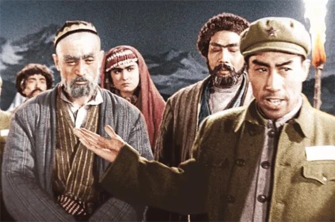 假古兰丹姆扮演者谷毓英,曾是北京电影学院的高材生,因为多次在电影中