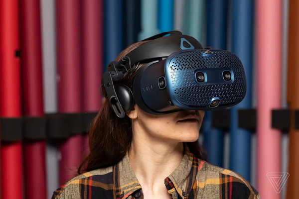 外媒htc可能会在5月11日发布两款新的vivevr头盔