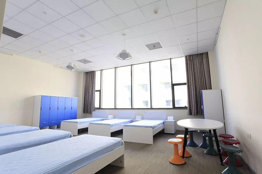 原来30万学费的宿舍长这样杭州热门国际学校宿舍大pk