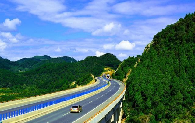 杭瑞高速江西段为什么很多地方要限速80和60