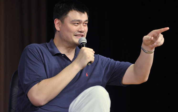 cba联赛 他是CBA的“战神”，因膝盖受伤错过NBA，巅峰时期连姚明都挡不住