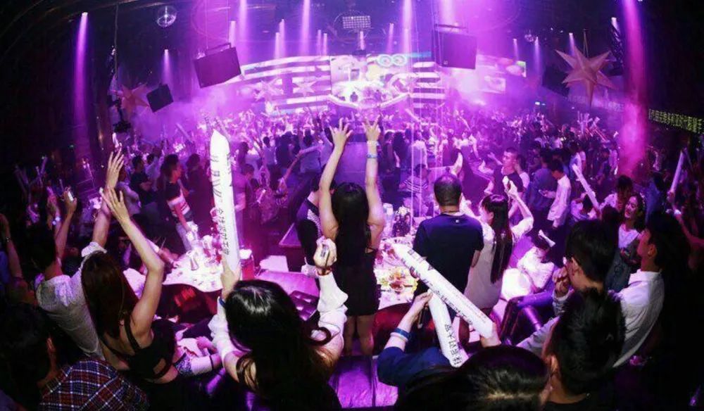 警惕3名酒吧服务员感染变异新冠病毒