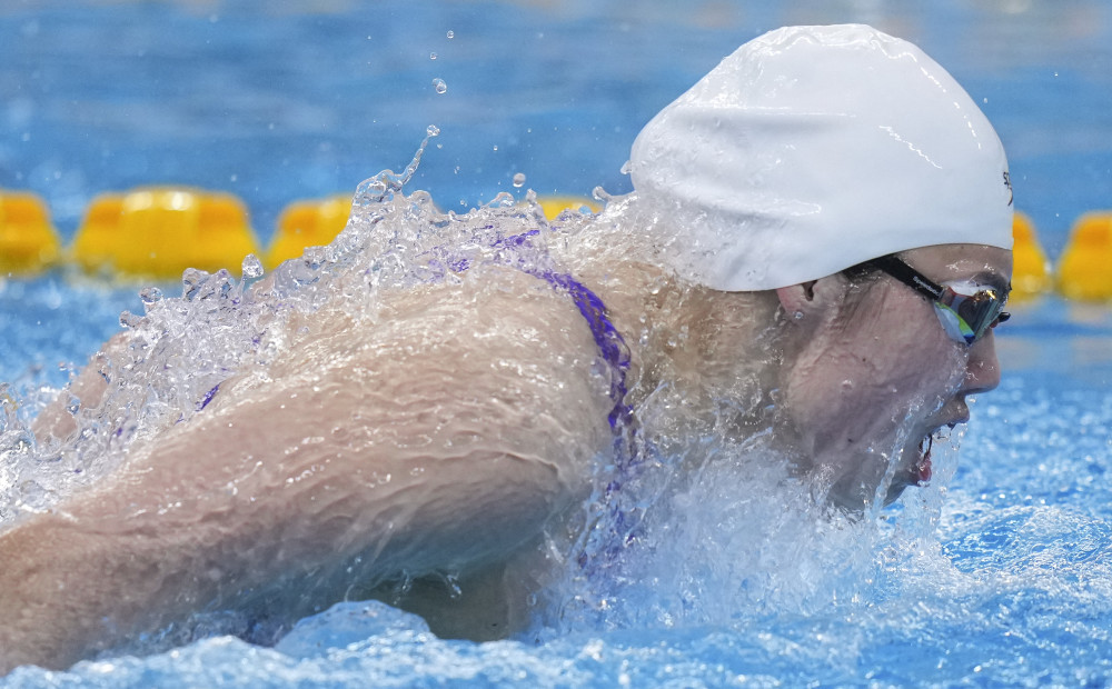 体育游泳全国冠军赛张雨霏获女子200米蝶泳冠军
