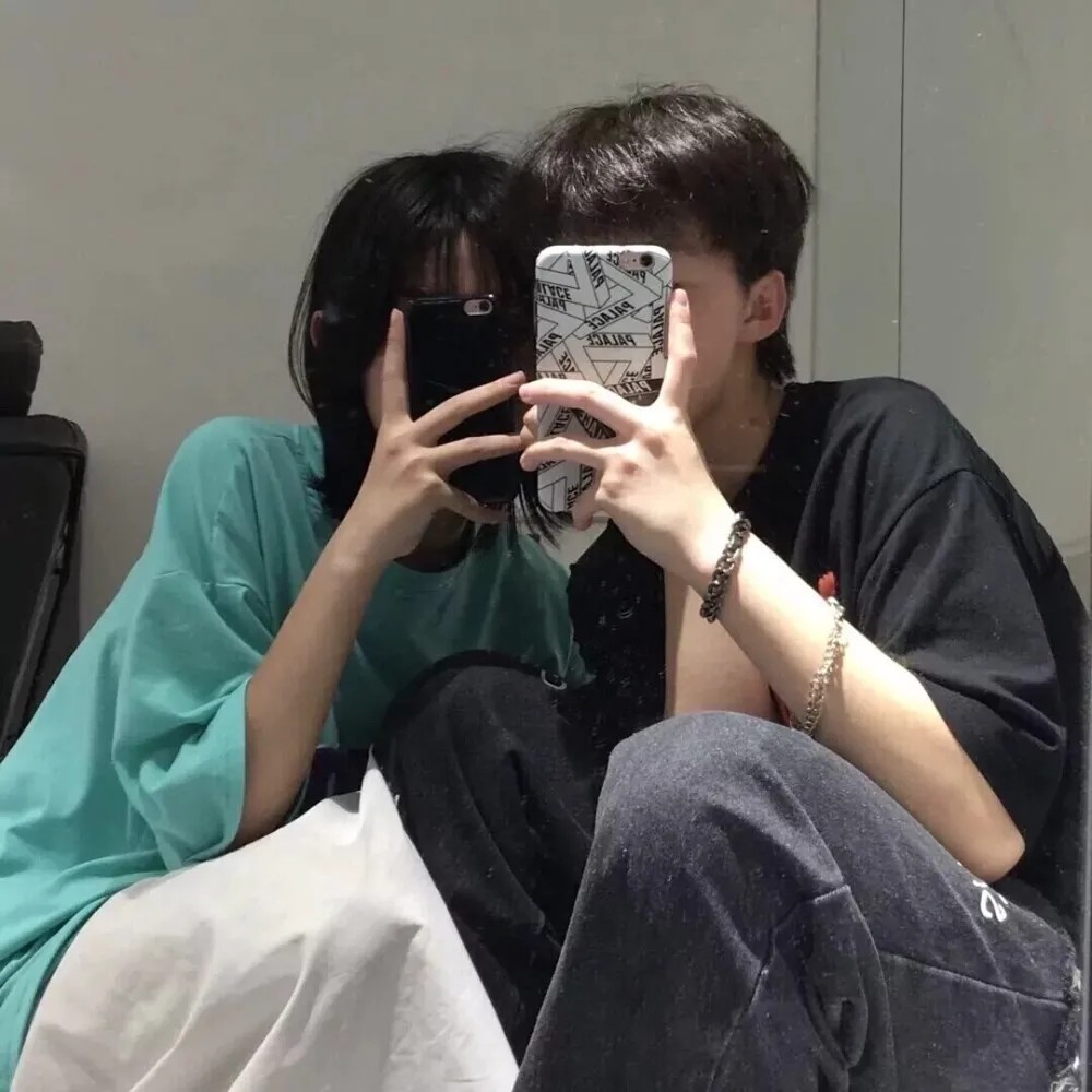 情侣头像|但愿日子清静,抬头遇见的都是柔情.