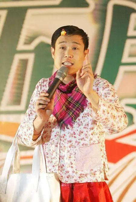 小沈阳15岁女儿整容式长开巴掌脸尖下巴明星范初显