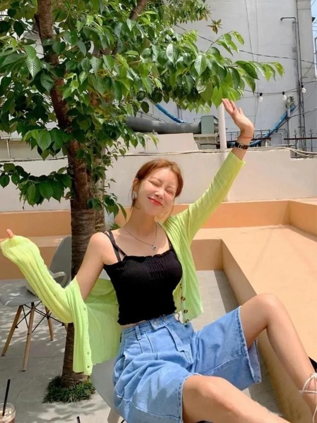 夏天来了胸大的女生怎么穿教你几招避开雷区时髦又显瘦
