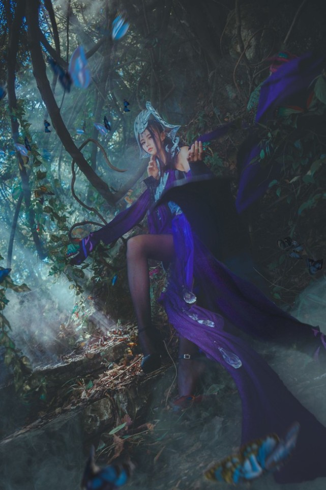 cos观赏定国毒姐儒风毒姐