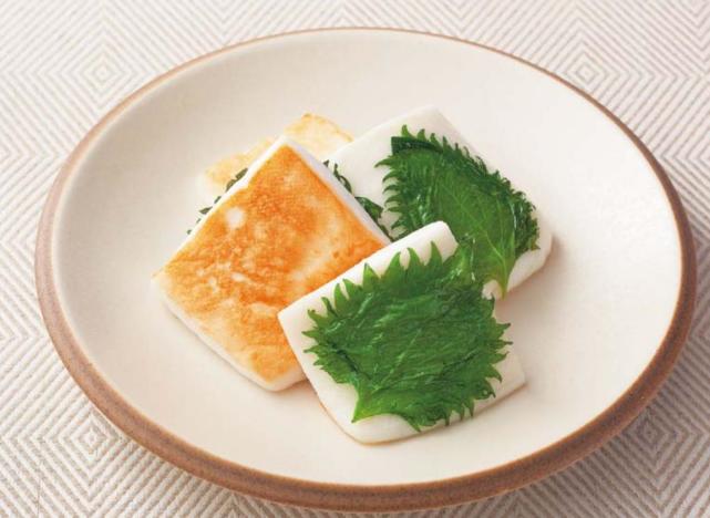 精致的日式料理,鱼肉山芋饼排,好吃又好看