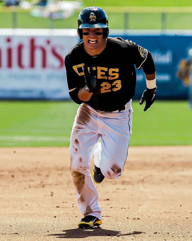 美职棒小联盟今天开季就来康康大联盟球星青涩模样