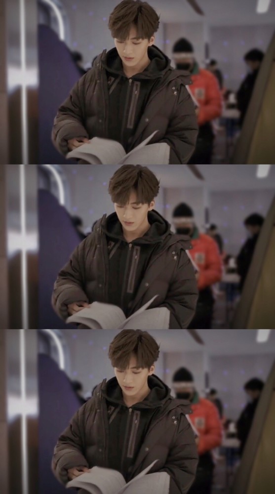 爱豆壁纸r1se门面何洛洛