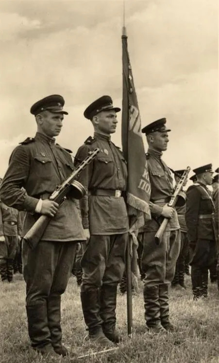 什么是苏联红军近卫军,与苏军普通作战部队有什么区别