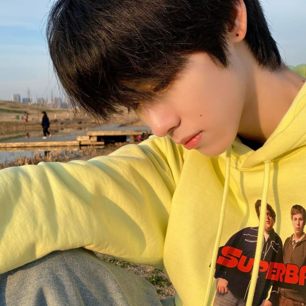 ins文艺范超酷真人男生头像