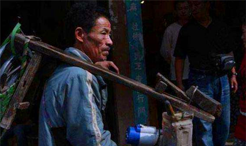 上世纪80年代走街串巷留下神秘预言的赊刀人是什么身份