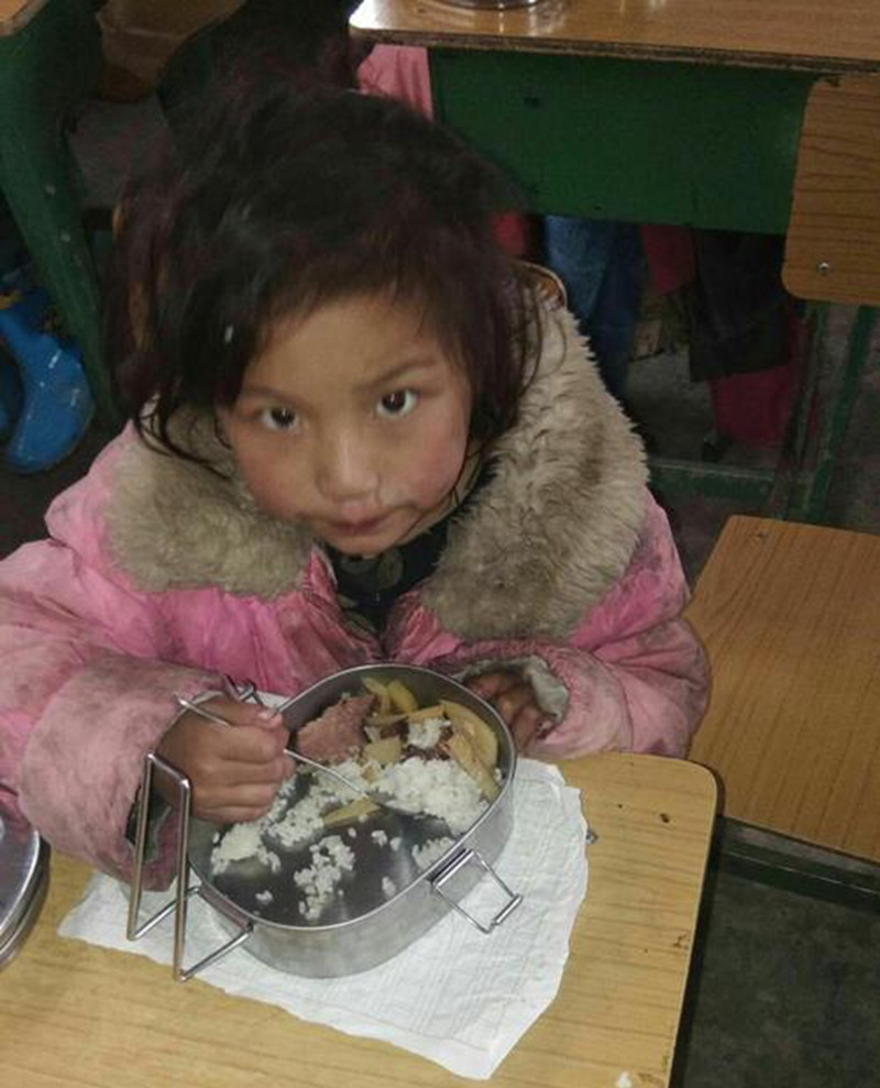 孩子长大后会成为啥样的人,可从饭桌上看出一二,还挺有道理的