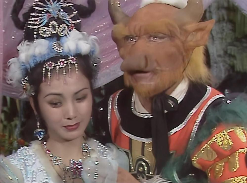牛魔王和铁扇公主不会三昧真火为什么红孩儿会