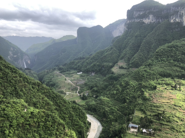 天坑古村鹿院坪