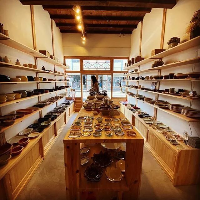 店名:吉村金物店地址:出水市本町11-24营业时间:大约在8:00～17:30定