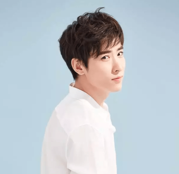 他被称最帅男二撞脸胡一天34岁长了一张少年脸