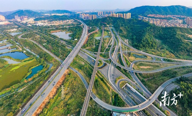 沿着广澳高速看看伟人故里的广东最美乡村小南叹高速vlog