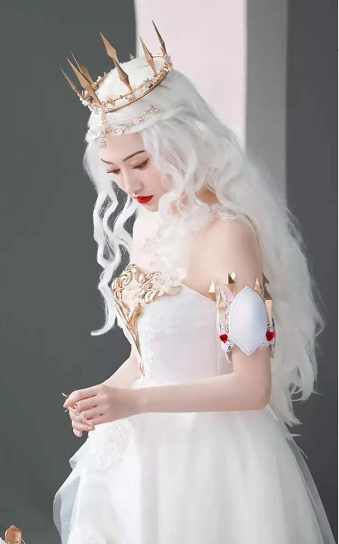 景甜白皇后造型真美安妮海瑟薇都甘拜下风