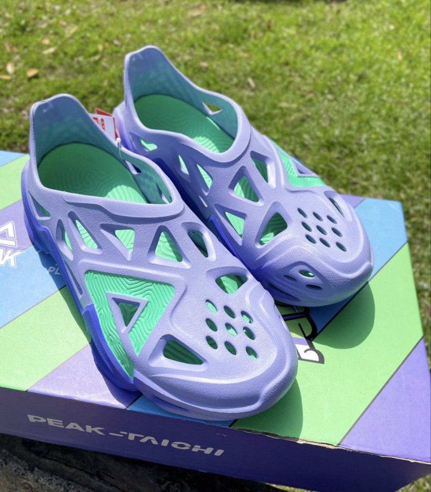 momoplanetx匹克态极洞洞鞋