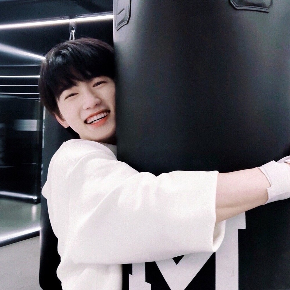 笑容治愈系宋亚轩