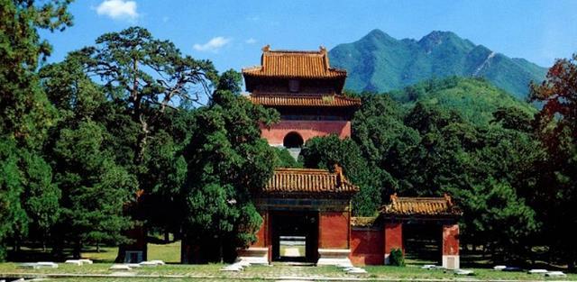 为何明朝皇陵保存得比较完好相比之下清朝的皇陵却被大肆盗掘