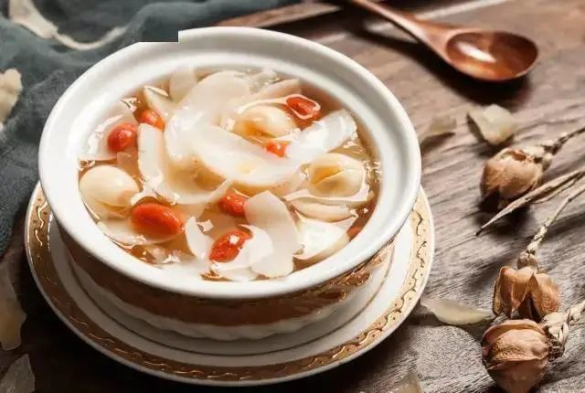 银耳莲子羹怎么做,银耳莲子羹怎么做粘稠