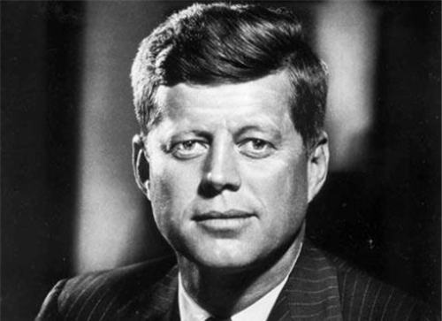 肯尼迪遇刺后第一个拼死冲上车替他挡子弹的保镖最后他怎样了