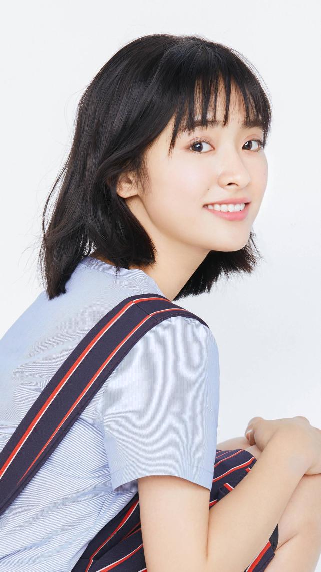 《我亲爱的小洁癖》开播,沈月刘以豪花式甜吻,戏外两人相差11岁