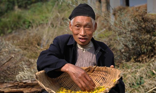 65岁张大爷血糖142降到60他是如何做到的呢一起来看看吧