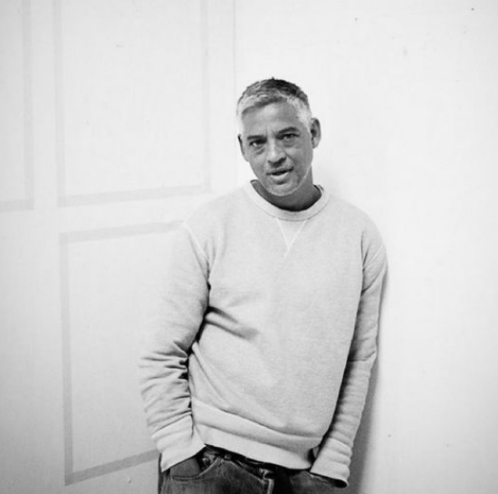 资讯君希望各位朋友都好好珍惜当下及眼前人,亦愿nick kamen一路走好