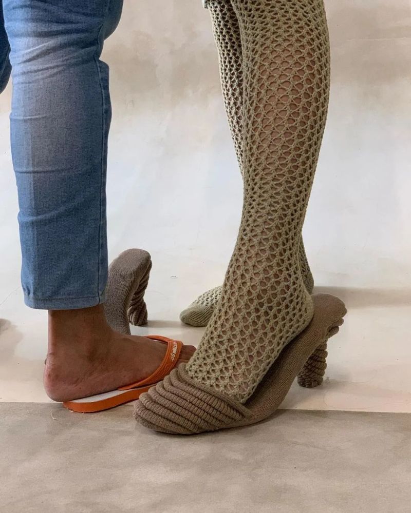 杨幂1w的臭脚鞋认真的这些丑到抵制的时尚又来辣眼睛了