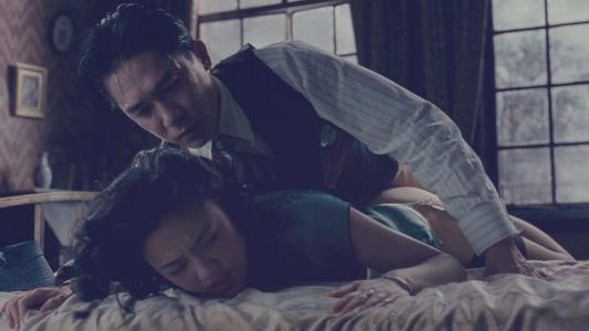 五一电影档神仙打架悬崖之上今日翻身怒压你的婚礼