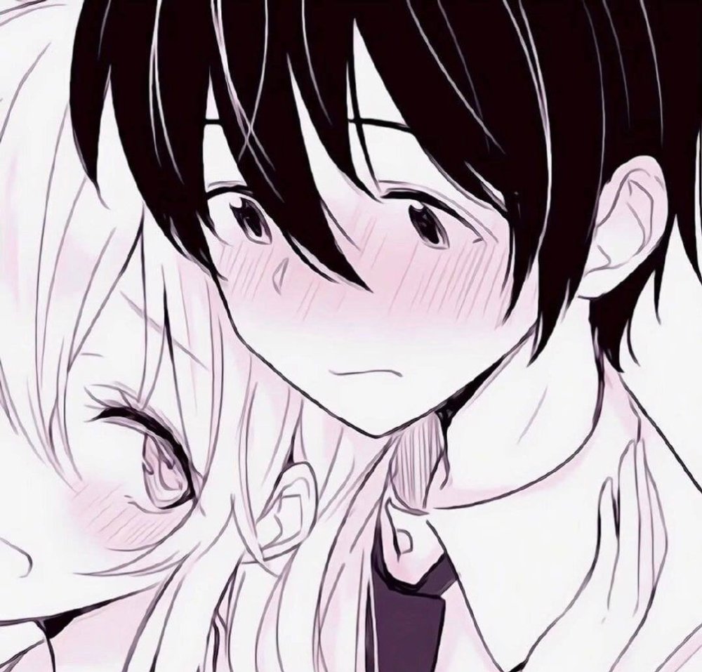 动漫情侣头像如果你饿了就打电话给我我吃零食给你听