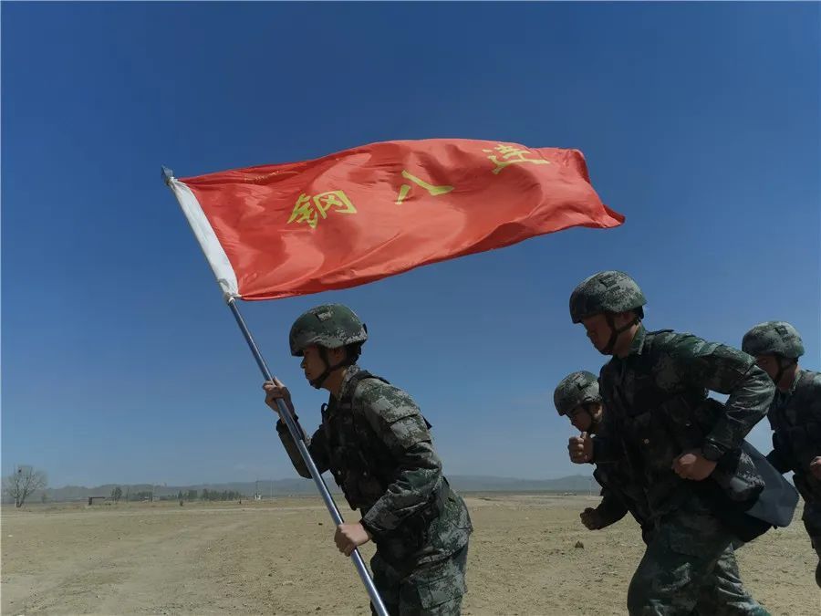 中部战区陆军"忠诚号"列车,出发啦!_腾讯新闻