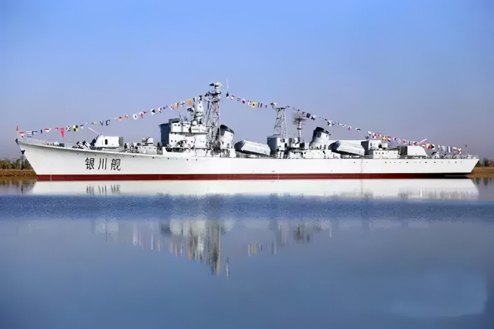 的第一扇窗口黄河军事文化博览园距银川市区约30公里目前有"银川舰","